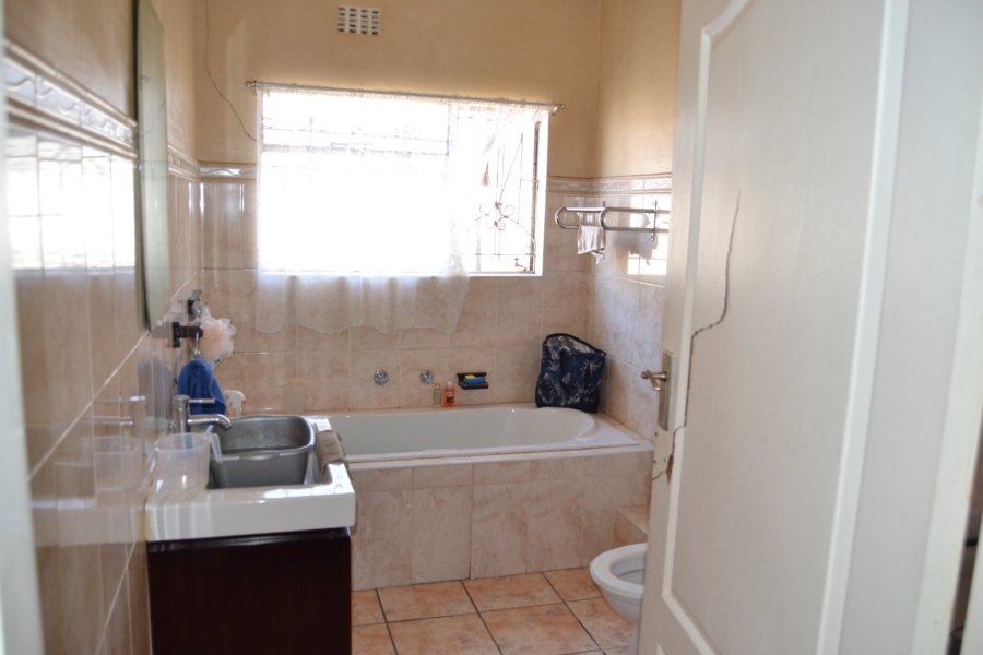 4 Bedroom Property for Sale in Gaylee Western Cape